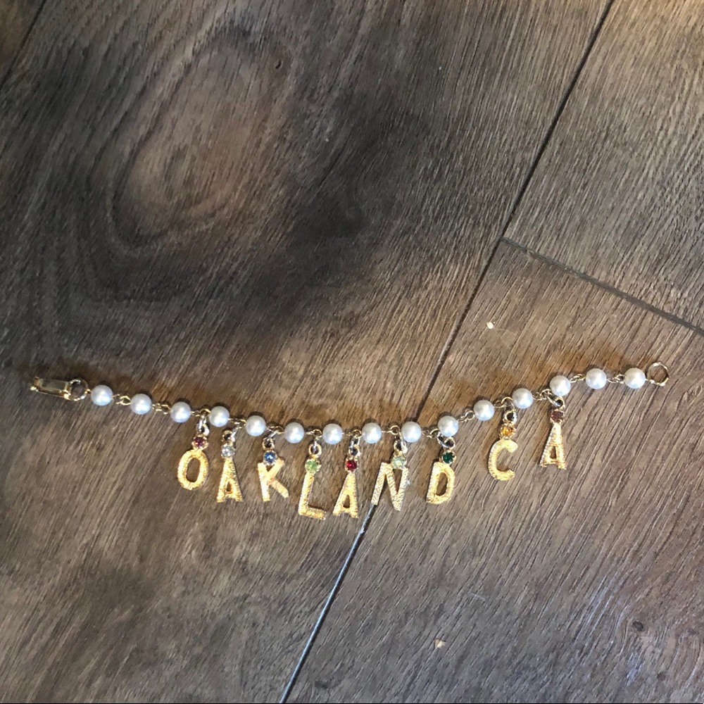 OAKLAND CA charm bracelet